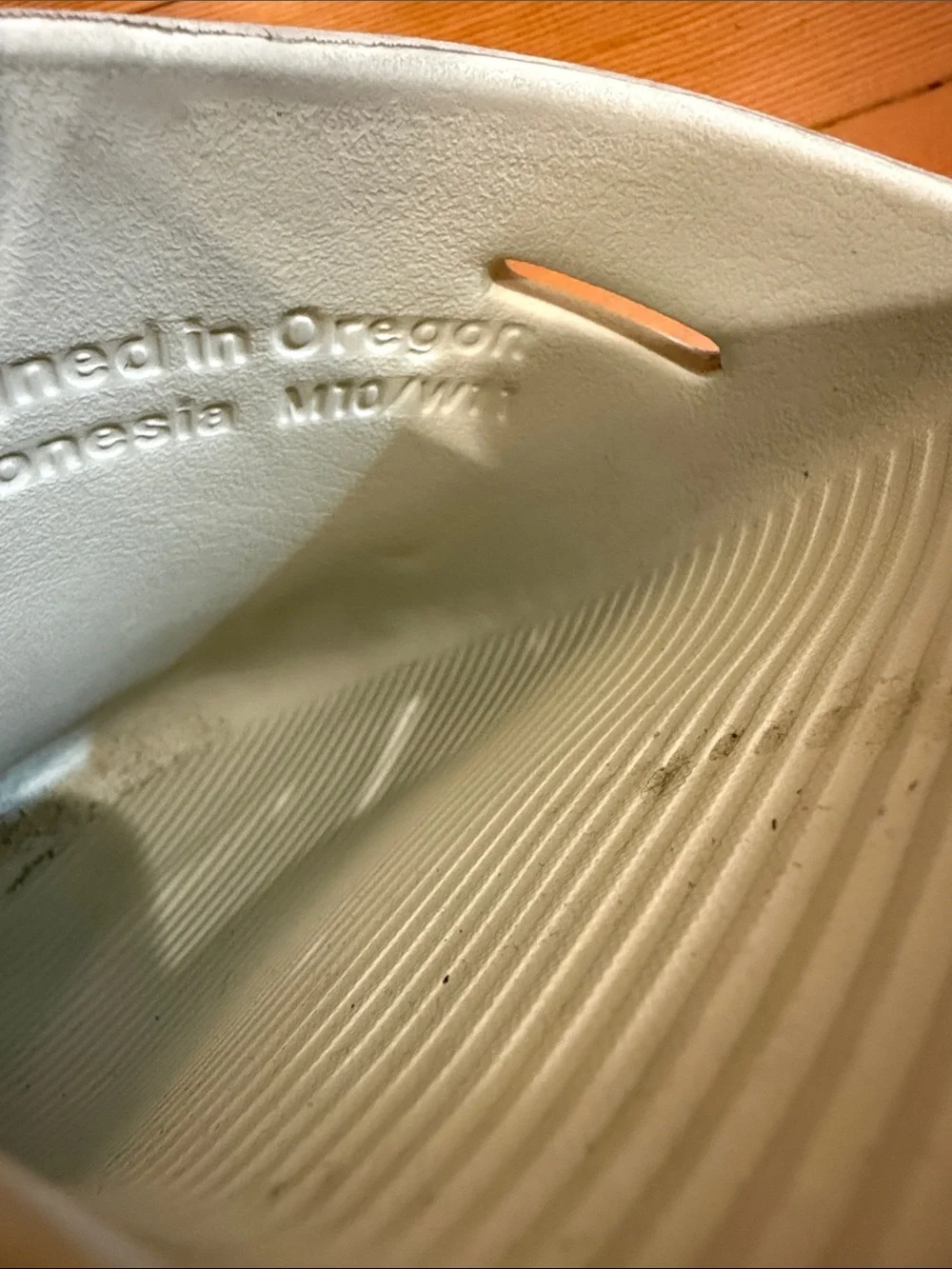 Nike Calm mules *no straps*